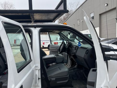 Used 2016 Ford F350 XL w/ Snow Plow Prep Package image 6