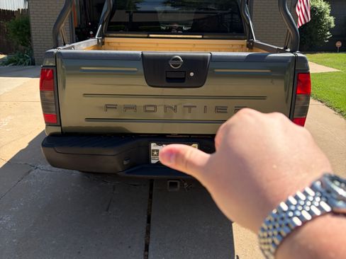 Used 2003 Nissan Frontier XE RWD image 4