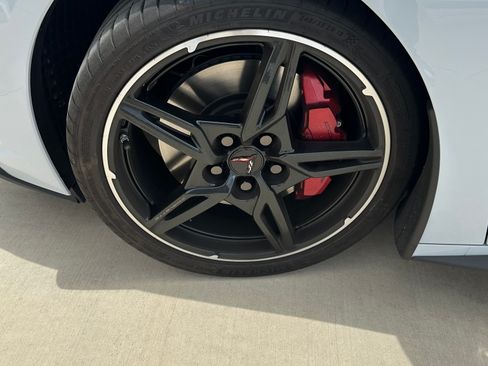 Used 2024 Chevrolet Corvette Stingray Preferred Cpe w/ Z51 Performance Package RWD image 9