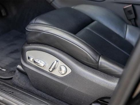 Used 2021 Porsche Macan AWD/4WD image 13