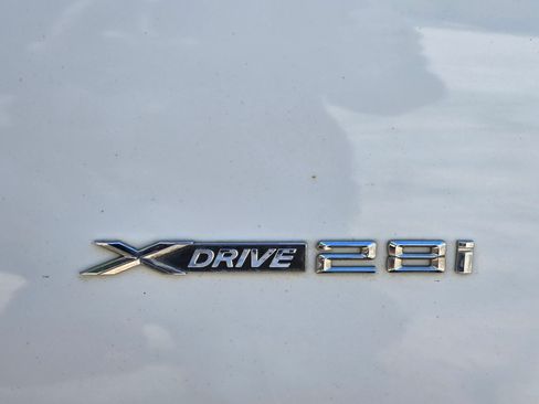 Used 2017 BMW X4 xDrive28i AWD/4WD image 5