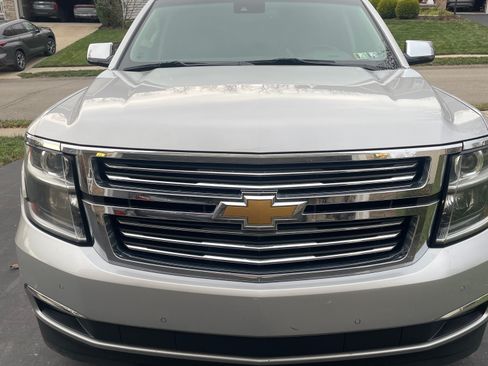 Used 2015 Chevrolet Suburban LTZ image 5