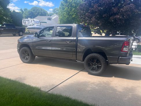 Used 2020 RAM 1500 Big Horn image 2