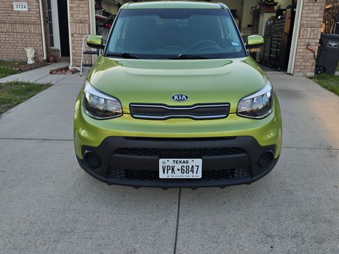 Used 2018 Kia Soul image 9