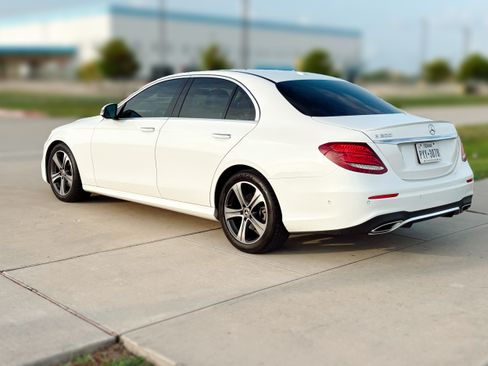 Used 2018 Mercedes-Benz E 300 image 9