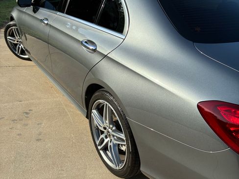 Used 2017 Mercedes-Benz E 300 image 8