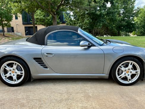 Used 2006 Porsche Boxster RWD image 8