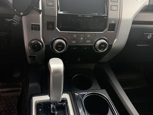 Used 2018 Toyota Tundra Limited w/ Limited Premium Package image 8