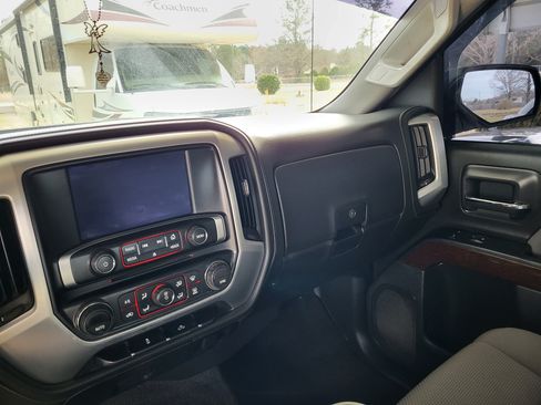 Used 2015 GMC Sierra 1500 SLE w/ SLE Value Package image 11