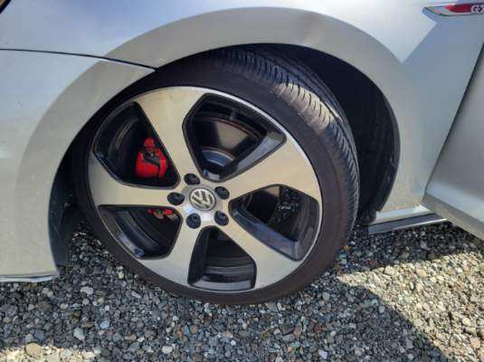 Used 2015 Volkswagen GTI S FWD image 5
