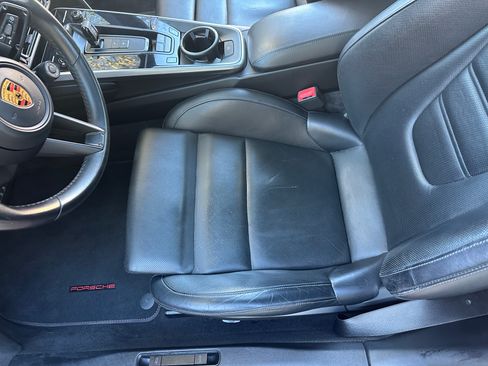 Used 2021 Porsche 911 Turbo S image 28