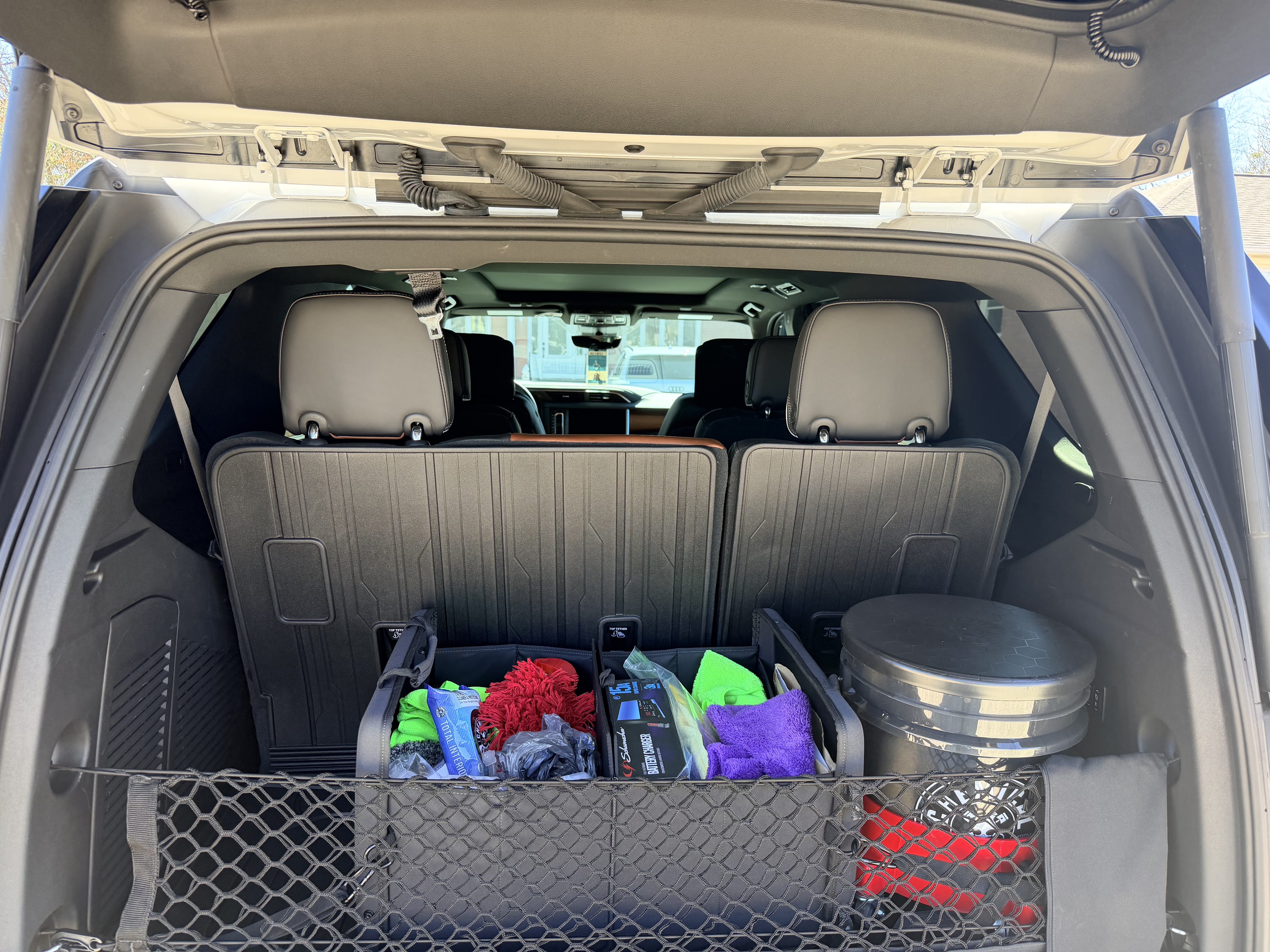 Used 2023 GMC Yukon Denali Ultimate AWD/4WD image 8
