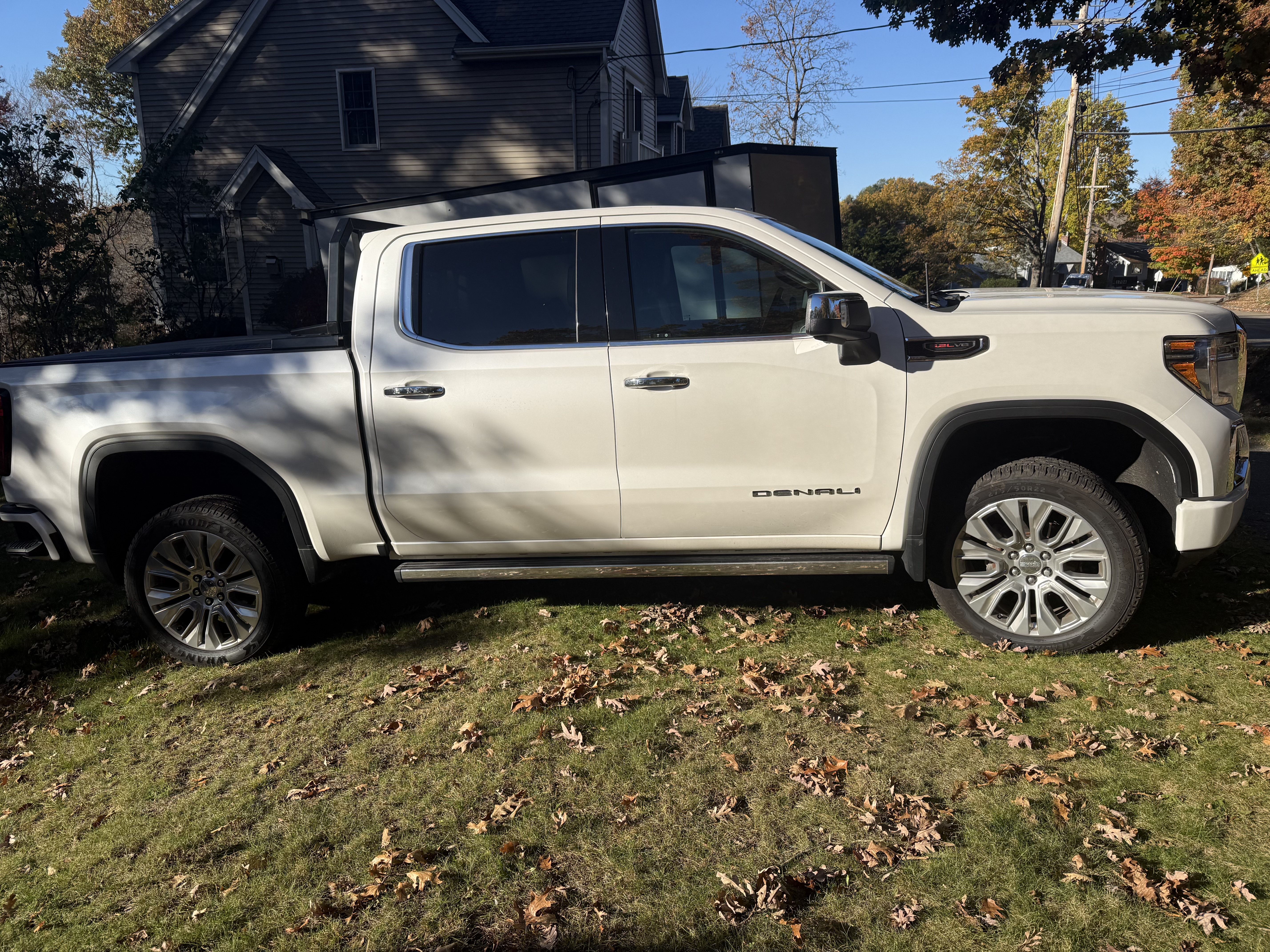 Used 2021 GMC Sierra 1500 Denali w/ Denali Ultimate Package AWD/4WD image 2