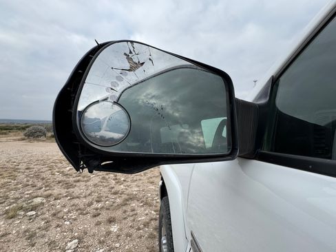 Used 2005 GMC Sierra 2500 SLE w/ Heavy-Duty Power Package image 17