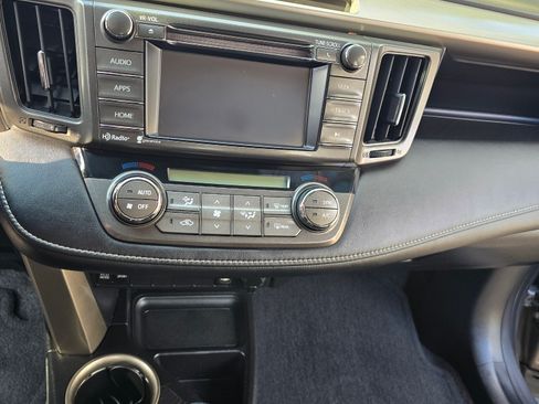 Used 2015 Toyota RAV4 XLE image 15