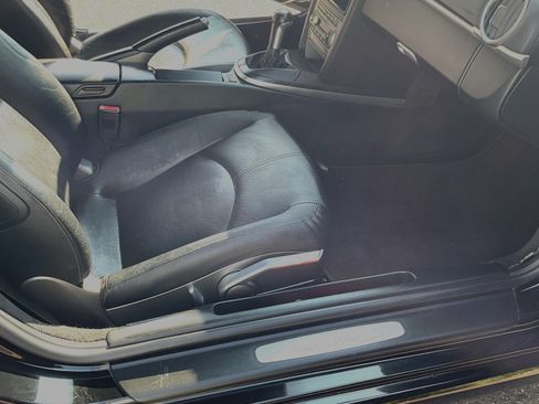 Used 2006 Porsche Boxster S image 9