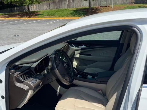 Used 2019 Buick LaCrosse Preferred FWD image 13