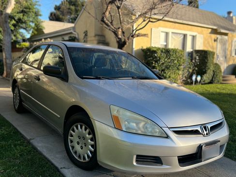 Used 2007 Honda Accord VP image 10