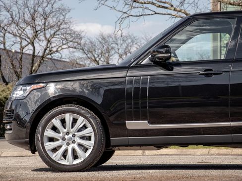 Used 2014 Land Rover Range Rover Supercharged image 17
