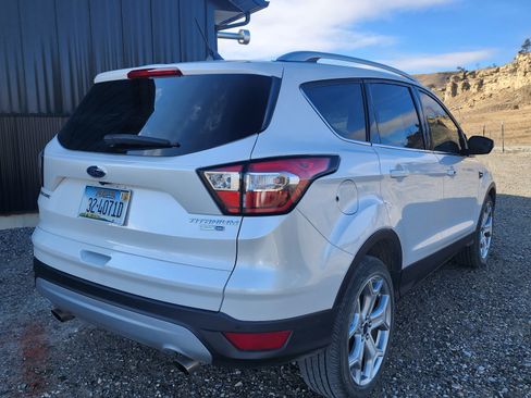 Used 2018 Ford Escape Titanium image 9