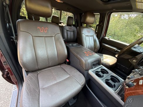Used 2015 Ford F350 King Ranch w/ FX4 Off-Road Package AWD/4WD image 9