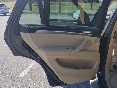 Used 2013 BMW X5 xDrive35i image 11