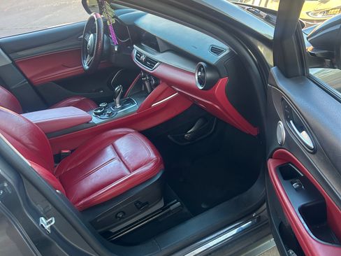 Used 2019 Alfa Romeo Stelvio Ti image 9
