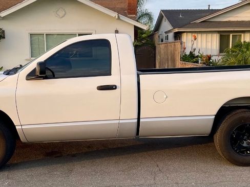 Used 2006 Dodge Ram 1500 Truck SLT w/ Trailer Tow Group RWD image 2