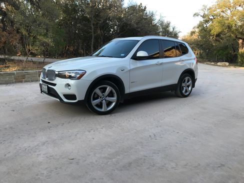 Used 2017 BMW X3 sDrive28i image 1