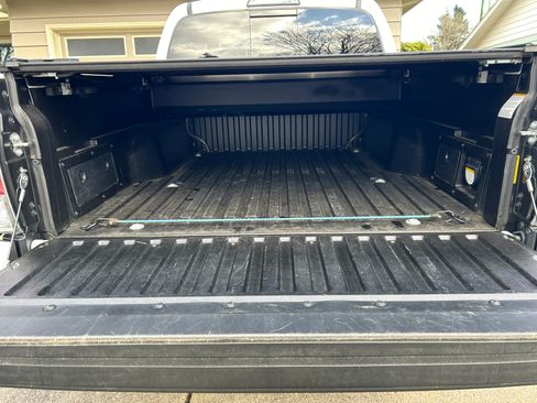 Used 2018 Toyota Tacoma Limited image 13