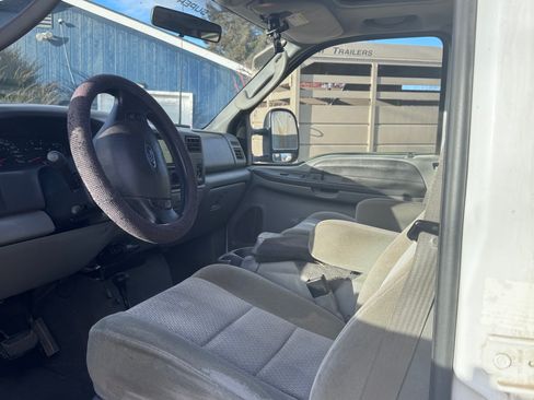 Used 2003 Ford F250 XL image 6