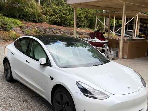 Used 2021 Tesla Model 3 Long Range AWD/4WD image 6