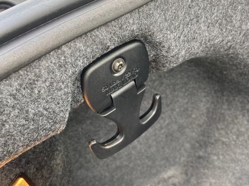 Used 2022 Dodge Charger SXT w/ Blacktop Package image 9