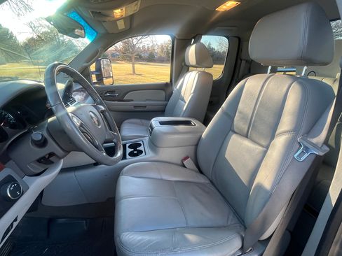 Used 2008 GMC Sierra 2500 SLT w/ Convenience Package image 13