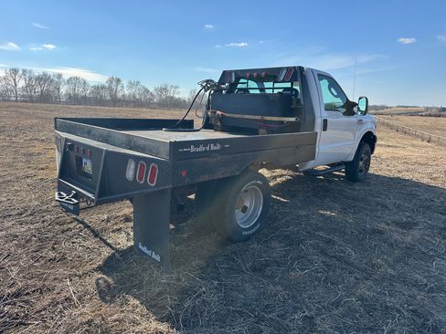 Used 2007 Ford F350 4x4 Regular Cab DRW Super Duty image 6