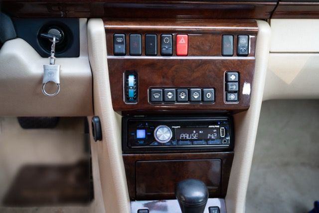 Used 1995 Mercedes-Benz E 320 Convertible image 15