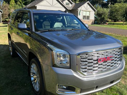 Used 2019 GMC Yukon Denali image 1