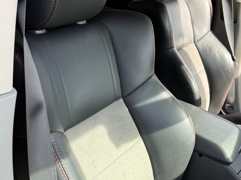 Used 2006 Dodge Charger SRT8 w/ SRT Option Group III image 12