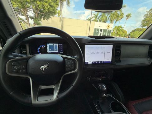 Used 2024 Ford Bronco Big Bend image 11