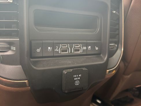 Used 2020 RAM 1500 Limited image 16