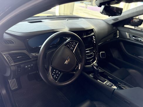 Used 2019 Cadillac CTS V w/ Carbon Fiber Package image 13