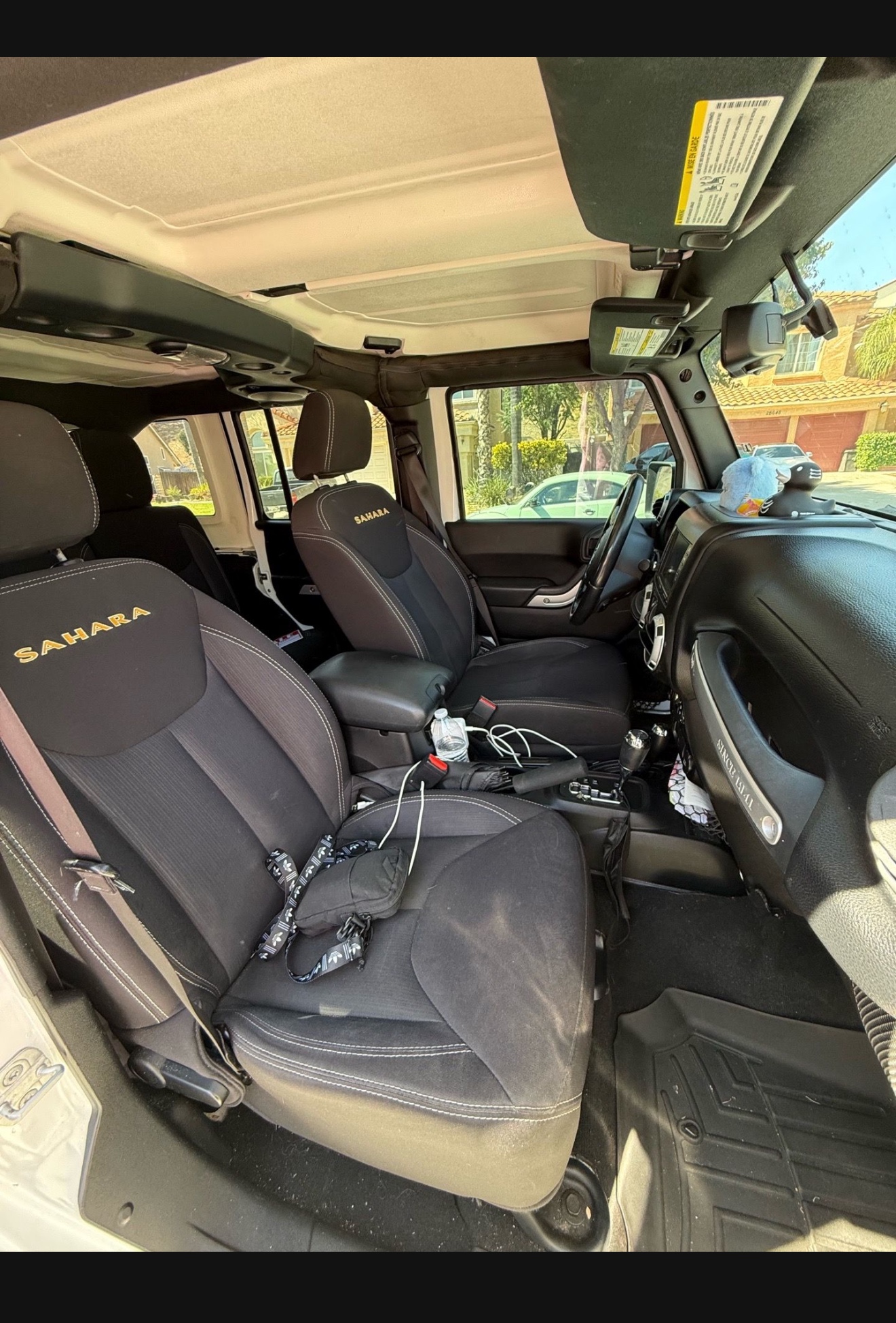 Used 2013 Jeep Wrangler Unlimited Sahara w/ Connectivity Group AWD/4WD image 4