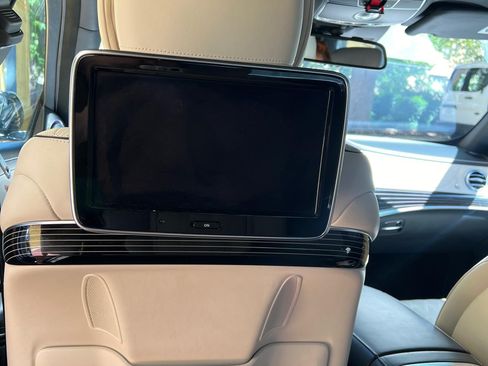 Used 2017 Mercedes-Benz Maybach S 550 4MATIC image 13