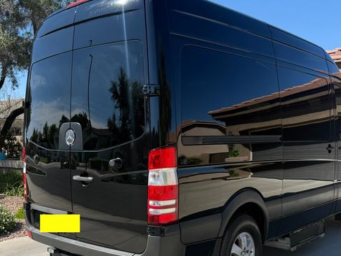 Used 2011 Mercedes-Benz Sprinter 2500 image 5