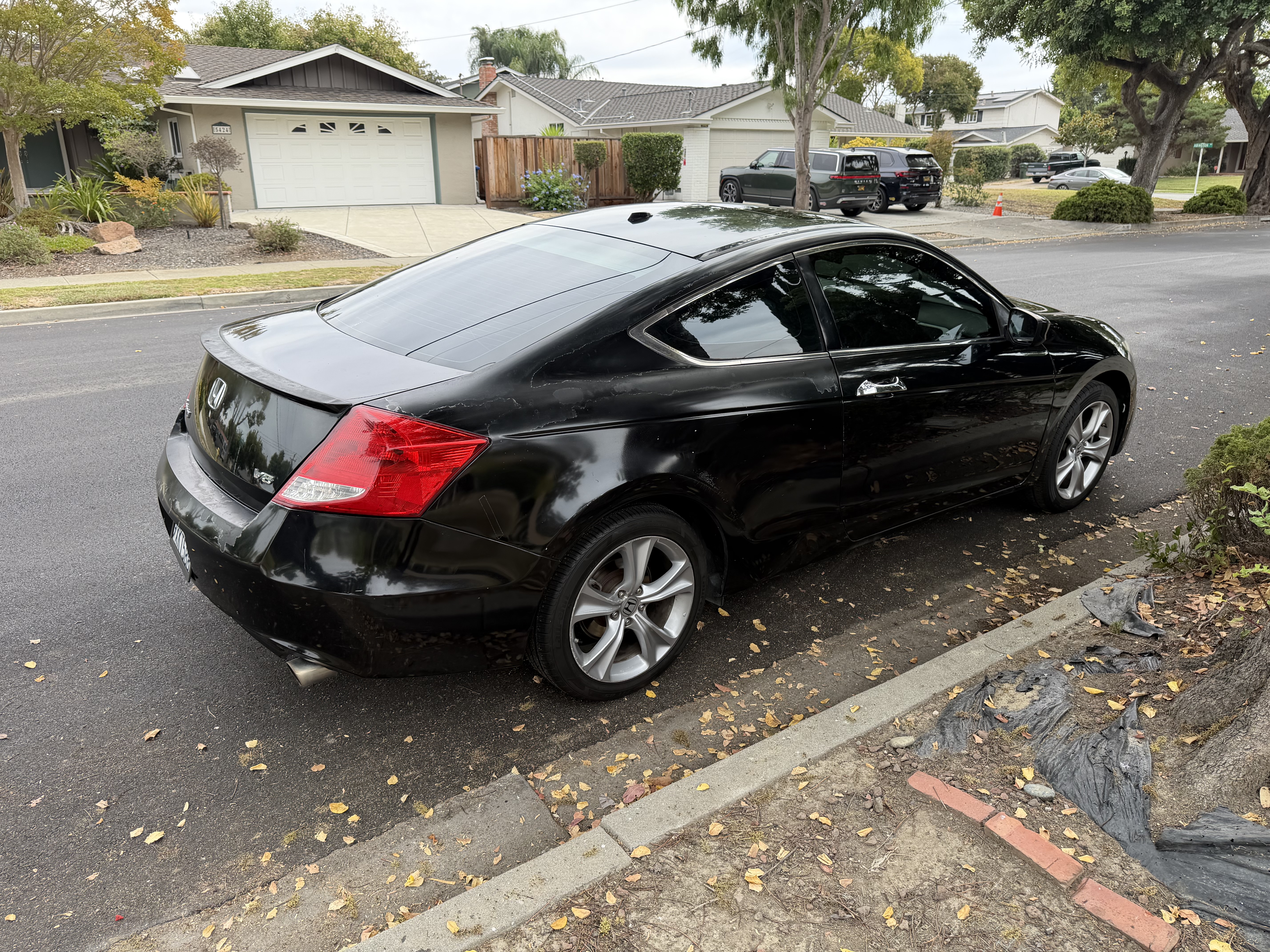 Used 2012 Honda Accord EX-L image 2