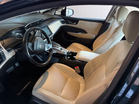 Used 2018 Honda Clarity Touring image 8