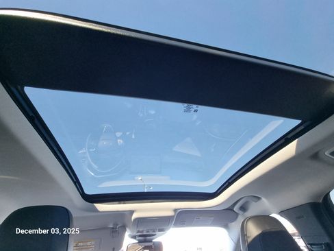 Used 2025 Ford Escape Sport Utility 4D w/ PHEV Premium Package image 16