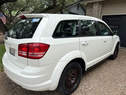 Used 2014 Dodge Journey American Value Package w/ Flexible Seating Group FWD image 8