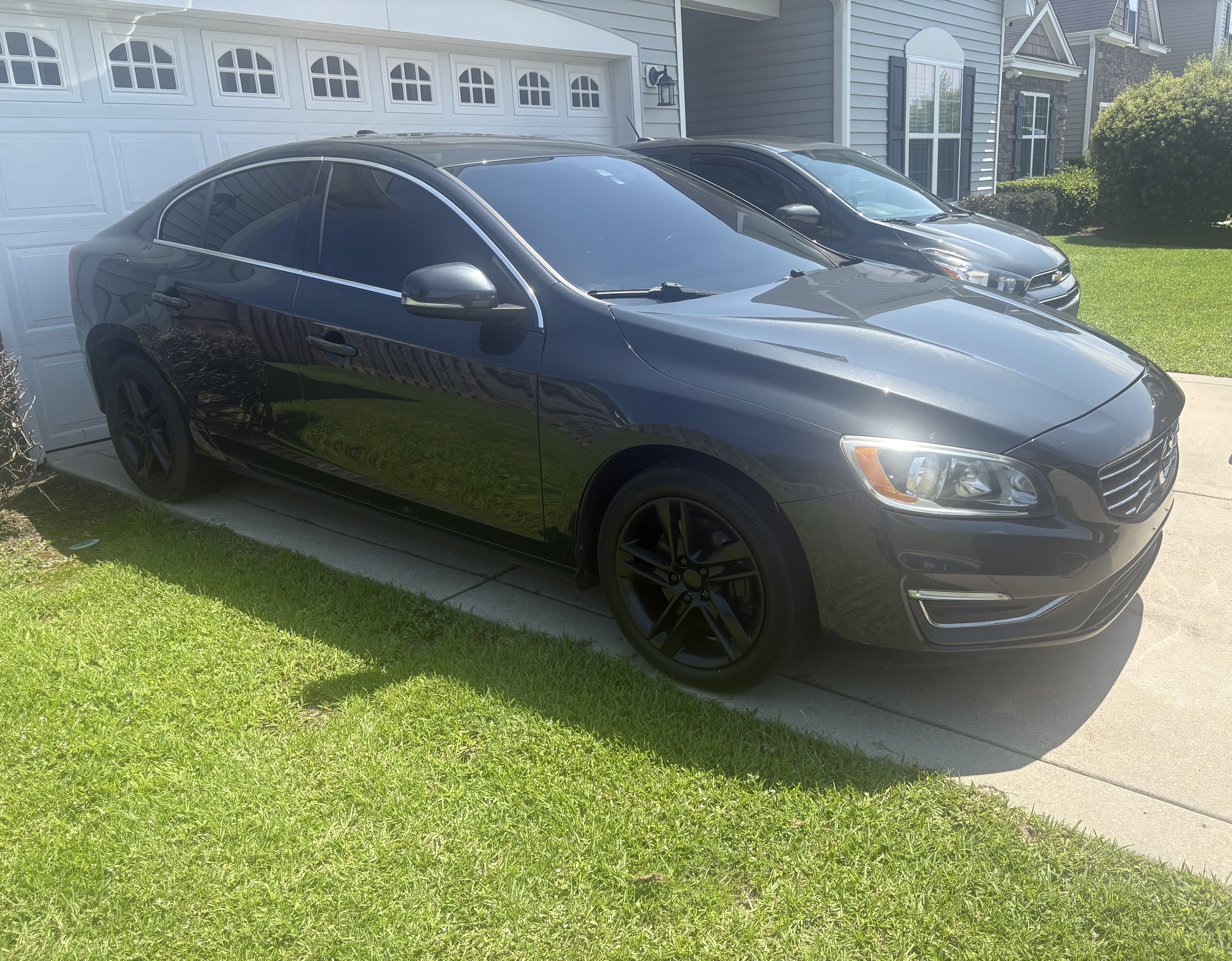 Used 2014 Volvo S60 T5 AWD/4WD image 1
