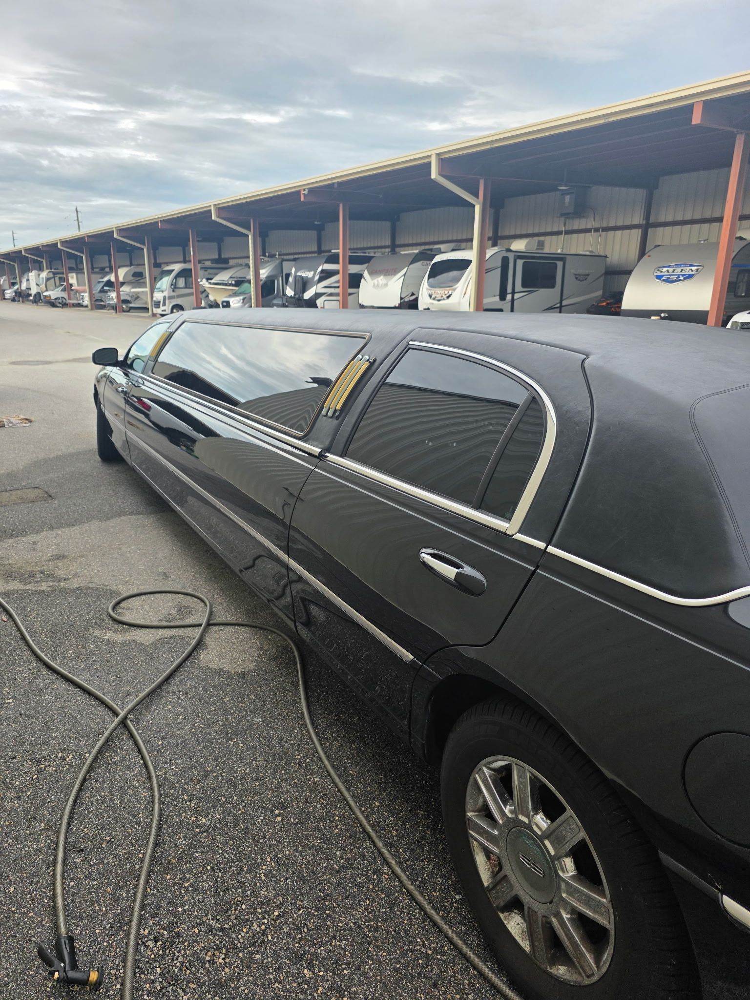 Used 2006 Lincoln Town Car Executive RWD image 13